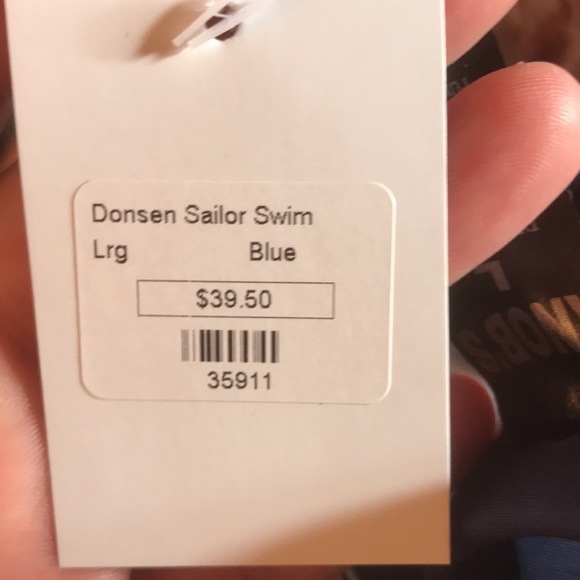 Men’s swim trunks, nautical size large - Picture 4 of 4